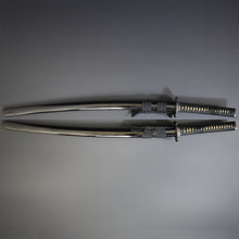 Load image into Gallery viewer, Authentic NIHONTO JAPANESE SAMURAI LONG SWORD KATANA KANENOBU 兼延 w/NBTHK TOKUBETSU KICHO PAPER w/KOSHIRAE ANTIQUE