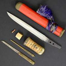 Load image into Gallery viewer, Authentic JAPANESE SAMURAI KATANA SWORD TANTO KANESHIGE 包重 w/NTHK CERTIFICATE ANTIQUE