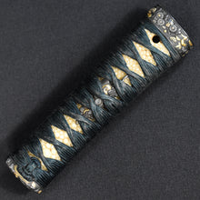 Load image into Gallery viewer, Authentic JAPANESE SAMURAI KATANA SWORD WAKIZASHI KOZORI 小反り w/NTHK CERTIFICATE ANTIQUE