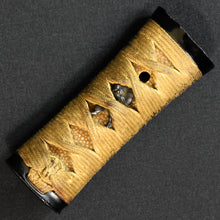 Load image into Gallery viewer, Authentic JAPANESE SAMURAI KATANA SWORD TANTO DAGGER KANENAGA 兼永 w/NTHK CERTIFICATE ANTIQUE