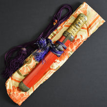 Load image into Gallery viewer, Authentic JAPANESE SAMURAI KATANA SWORD TANTO KANESHIGE 包重 w/NTHK CERTIFICATE ANTIQUE